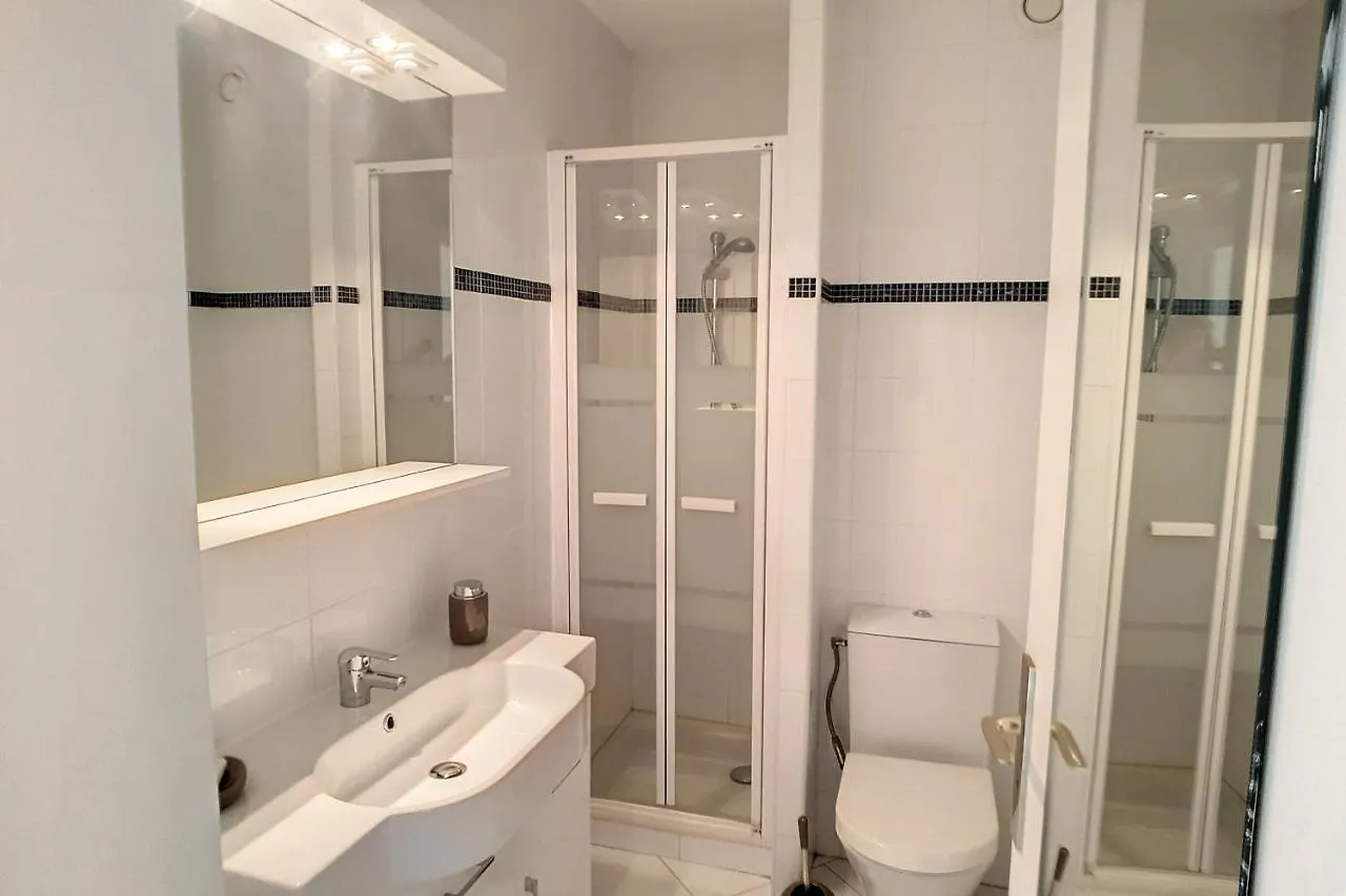 Henri Camille Real Estate - Latour - Studio 150M Martinez 戛纳 公寓